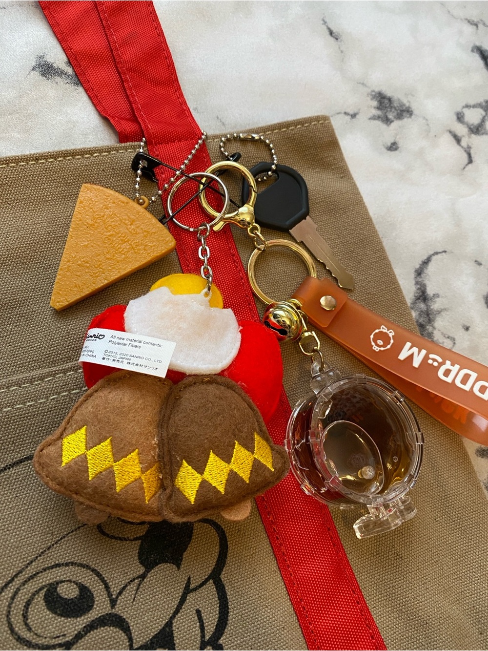 LOADED 🍕 Buc-ee's Retro Y2K Sanrio Trinket Charm Keychain Tote Bag - Picture 4 of 7